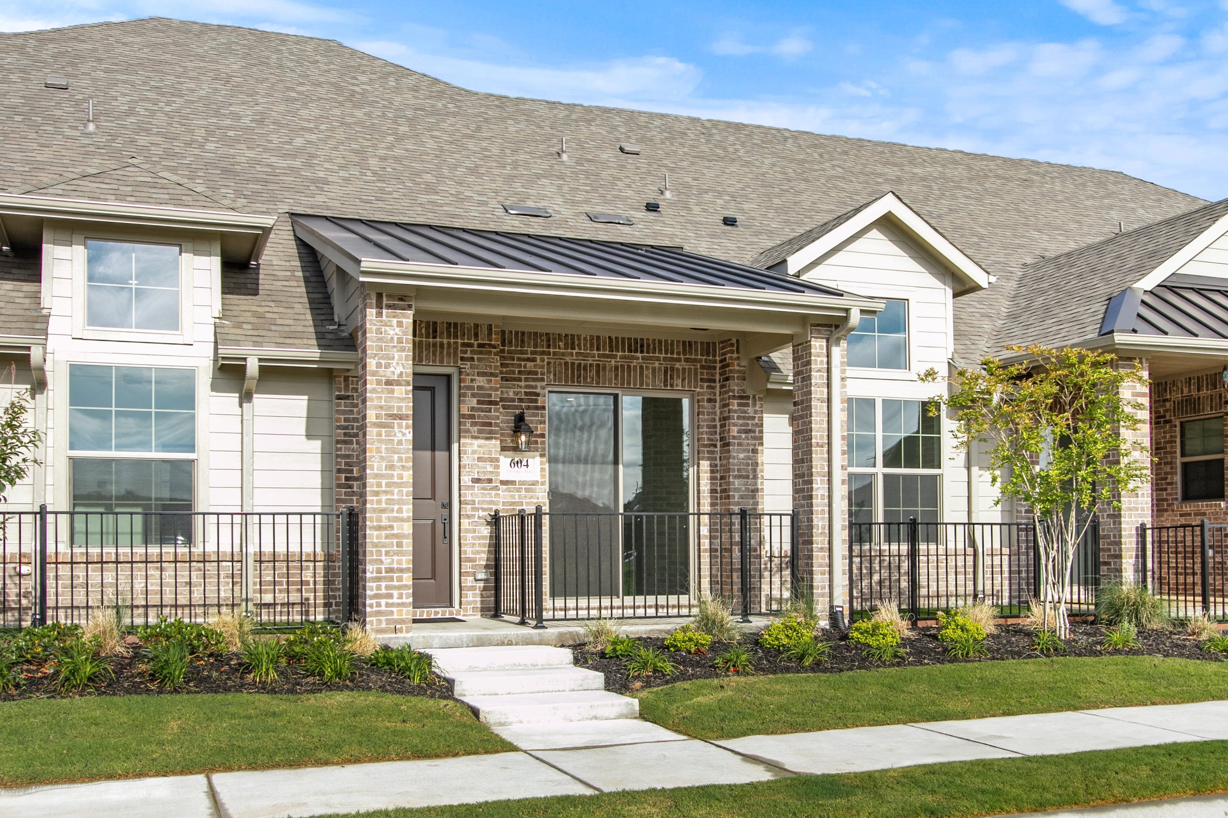 604 Tall Grass Trail