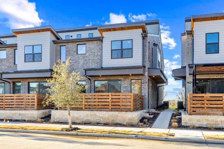 1426 Azalea Drive