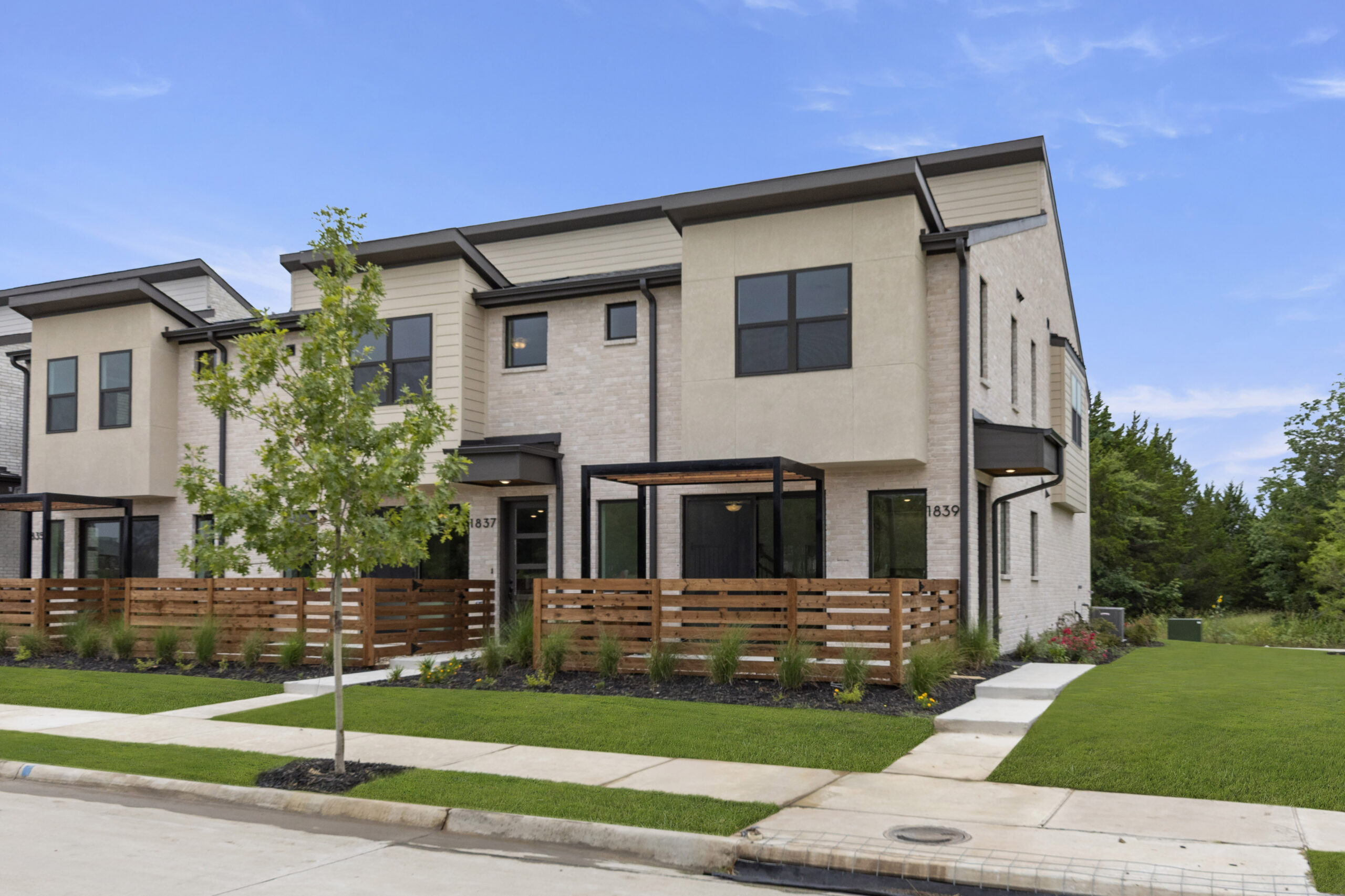 1839 Azalea Drive