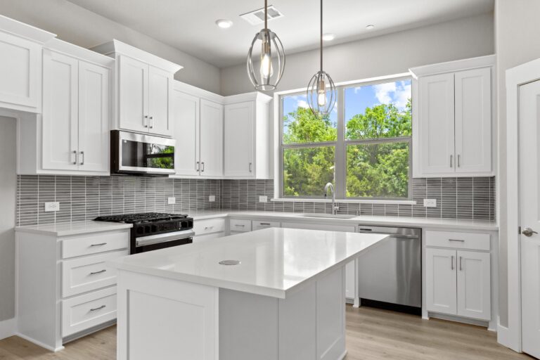8517 Del Rio Trail